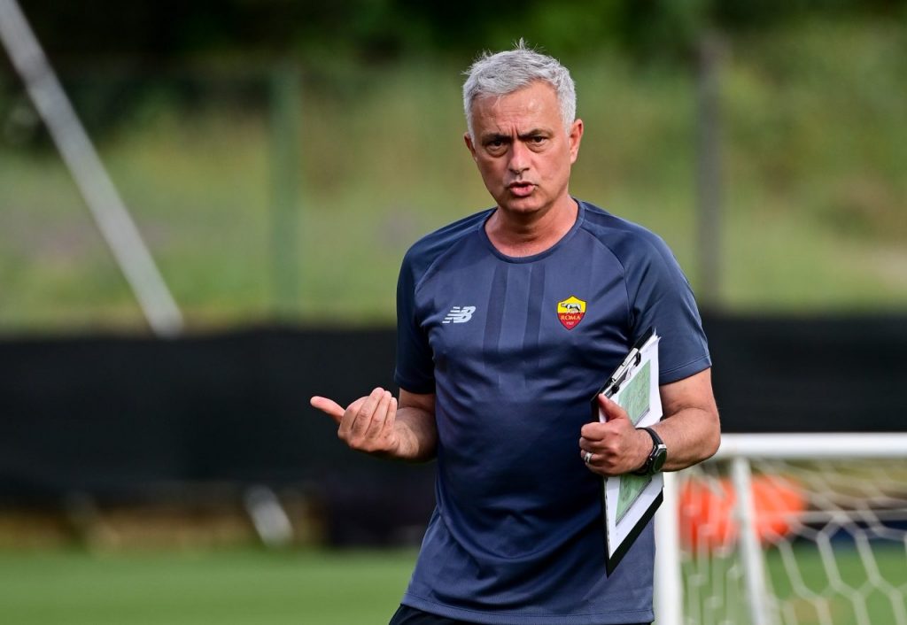 allenamento roma mourinho trigoria(8)