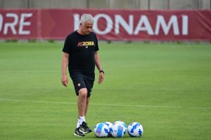 AS Roma Training Session mourinho