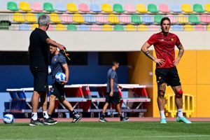 mourinho zaniolo AS Roma Training Session