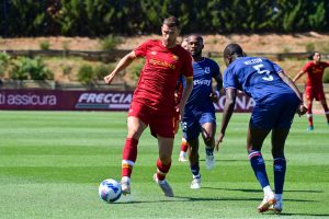 dzeko Belenenses v AS Roma - Pre-Season Friendly
