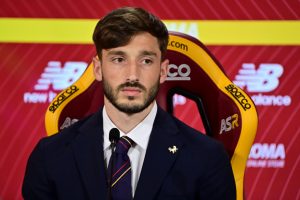 vina AS Roma Press Conference