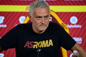AS Roma Press Conference mourinho
