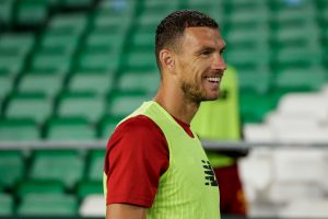 dzeko Real Betis Sevilla v AS Roma - Club Friendly