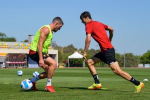 shomurodov veretout AS Roma Training Session
