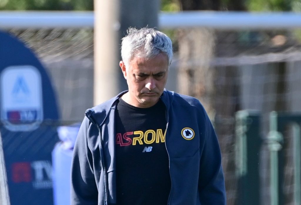 allenamento roma trigoria mourinho