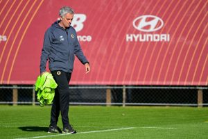 mourinho AS Roma Training Session