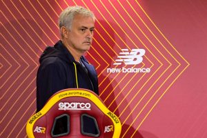 mourinho conferenza AS Roma Training Session &amp; Press Confrence