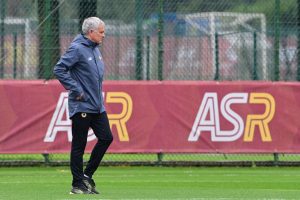 mourinho AS Roma Training Session