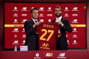 sergio oliveira roma trigoria firma tiago pinto