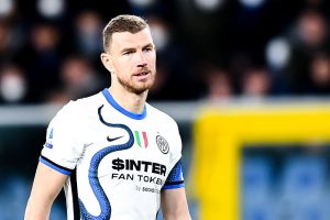 Dzeko Genoa CFC v FC Internazionale - Serie A