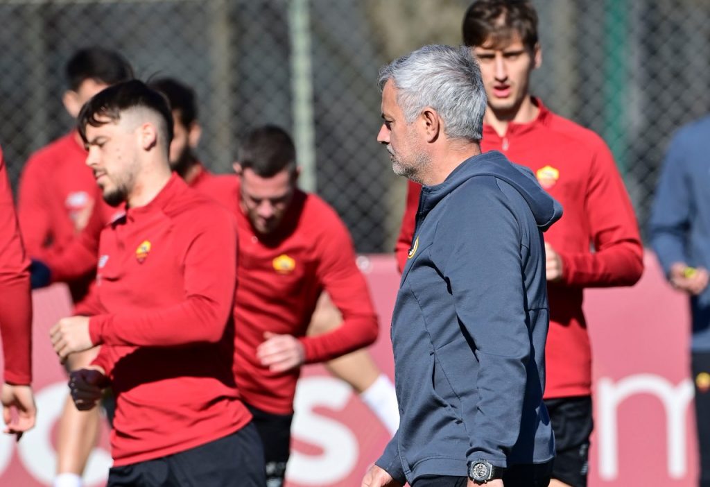 roma allenamento trigoria mourinho perez