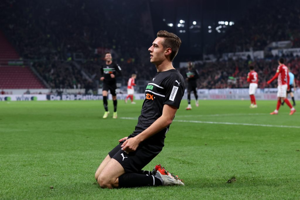 neuhaus 1. FSV Mainz 05 v Borussia Mönchengladbach - Bundesliga