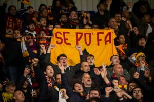 tifosi Leicester City v AS Roma: Semi Final Leg One - UEFA Europa Conference League