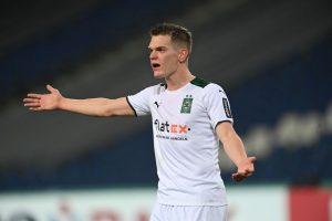 Ginter Hannover 96 v Borussia Mönchengladbach - DFB Cup: Round of Sixteen