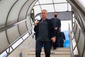 Mourinho AS Roma Travel To Milan