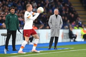 mourinho karsdorp Leicester City v AS Roma: Semi Final Leg One - UEFA Europa Conference League