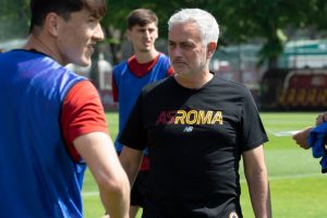 mourinho allenamento trigoria roma