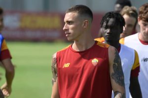 Calafiori AS Roma Training Session