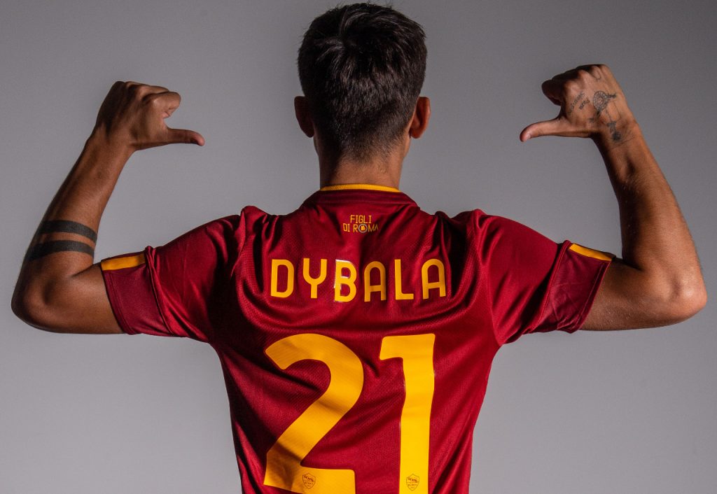 dybala roma maglia shooting(10)