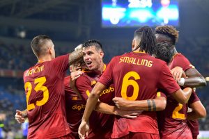 smalling ibanez dybala abraham Tottenham Hotspur v AS Roma - Pre-Season Friendly