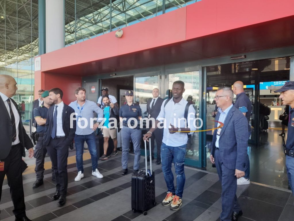 camara roma fiumicino arrivo