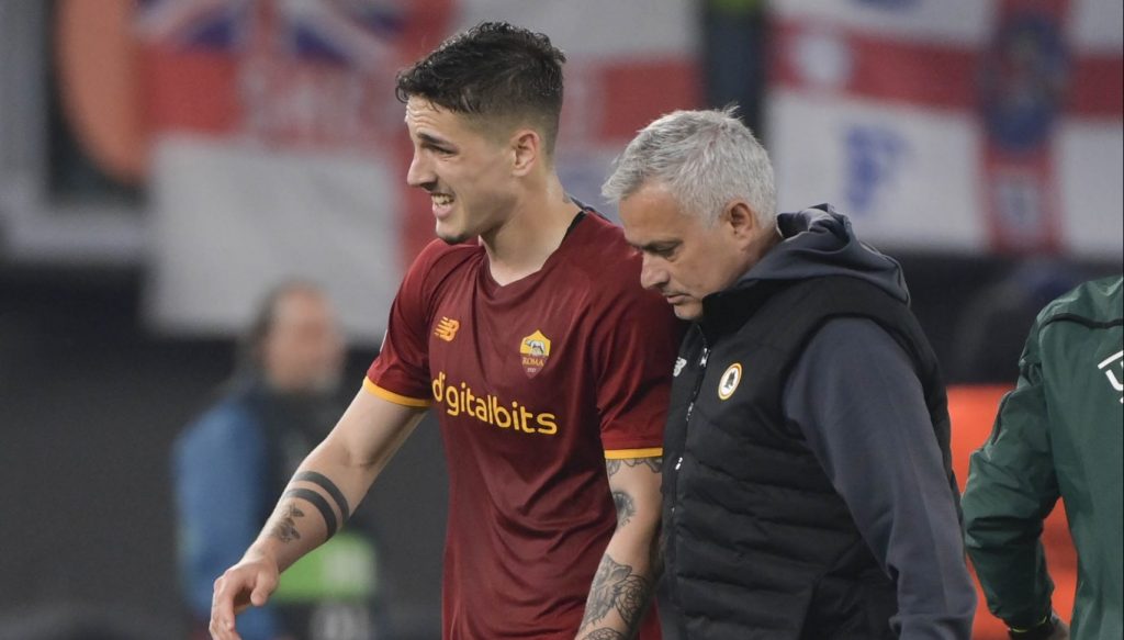 zaniolo mourinho AS Roma v Leicester: Semi Final Leg Two - UEFA Europa Conference League