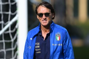 roberto mancini ct italia azzurro azzurri