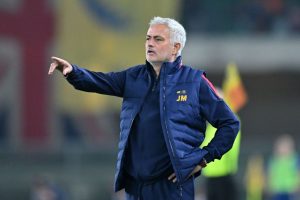 MourinhoHellas Verona v AS Roma - Serie A