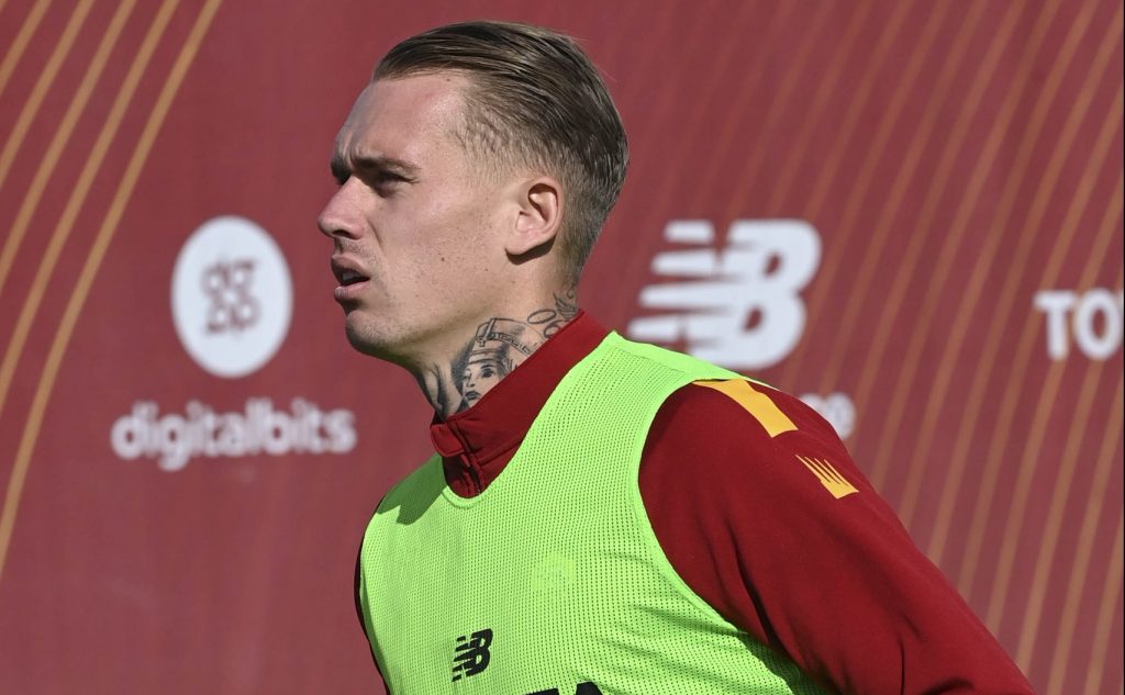 AS Roma Training Session karsdorp