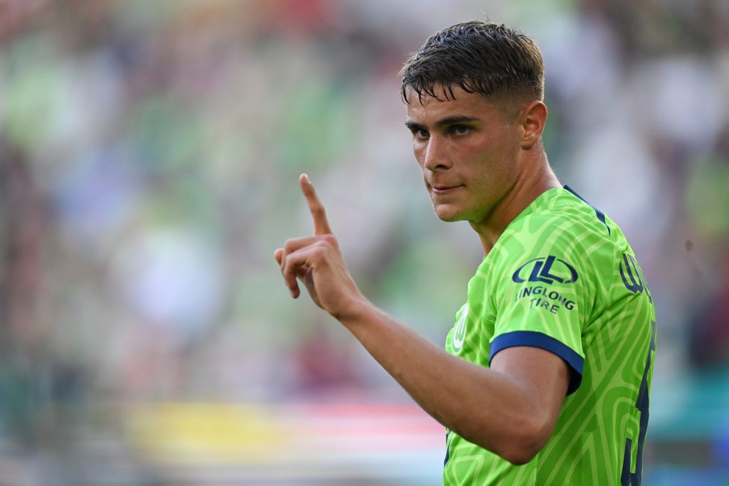 van de Ven VfL Wolfsburg v VfL Bochum 1848 - Bundesliga