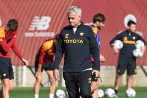 mourinho AS Roma Training Session