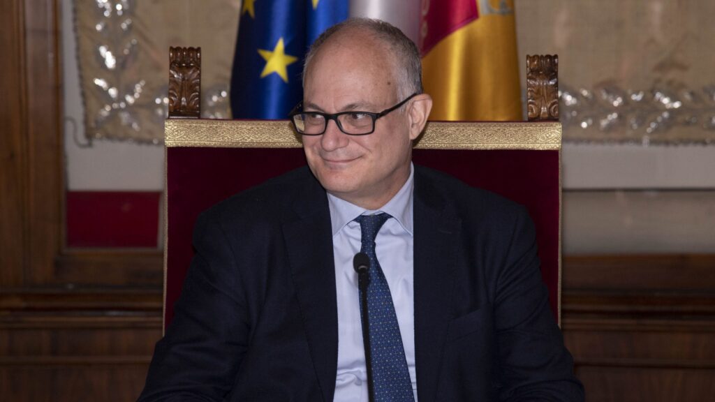 Mayor Of Rome Roberto Gualtieri Meets AS Roma Women femminile