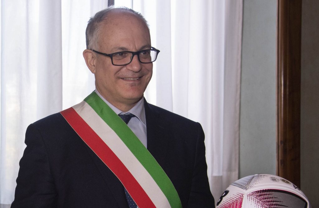 Mayor Of Rome Roberto Gualtieri Meets AS Roma Women femminile