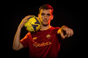 AS Roma Unveil New Signing Diego Llorente