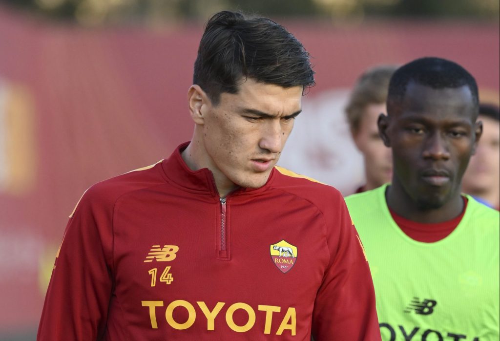 AS Roma Training Session shomurodov