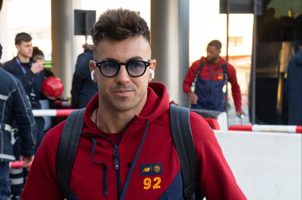 AS Roma Travel To Lecce partenza fiumicino el shaarawy