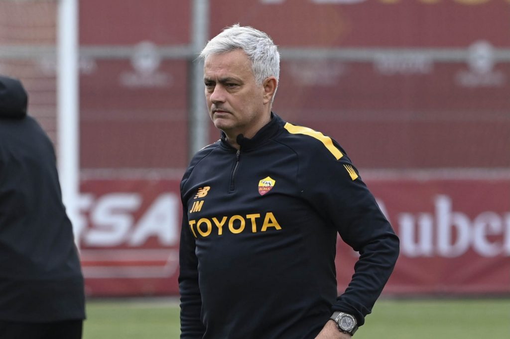 mourinho AS Roma Training Session