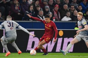 dybala FC Salzburg v AS Roma: Knockout Round Play-Off Leg One - UEFA Europa League