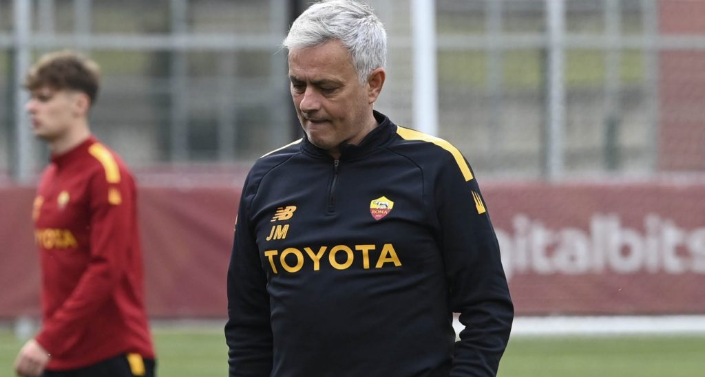 mourinho AS Roma Training Session