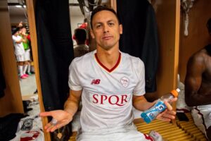 Matic Bayer 04 Leverkusen v AS Roma: Semi-Final Second Leg - UEFA Europa League