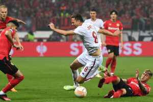 Matic Bayer 04 Leverkusen v AS Roma: Semi-Final Second Leg - UEFA Europa League