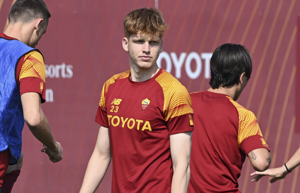 AS Roma Training Session majchrzak