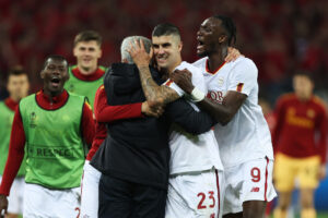 mancini mourinho Bayer 04 Leverkusen v AS Roma: Semi-Final Second Leg - UEFA Europa League