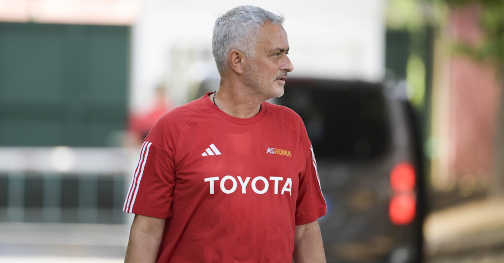 mourinho AS Roma Training Session
