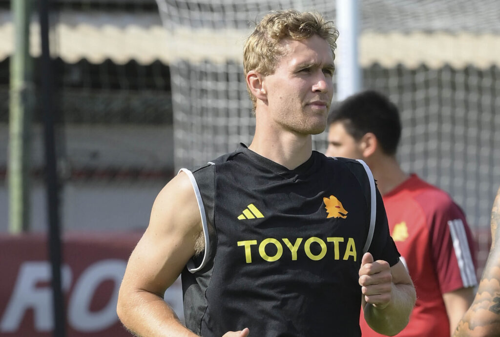 AS Roma Training Session solbakken