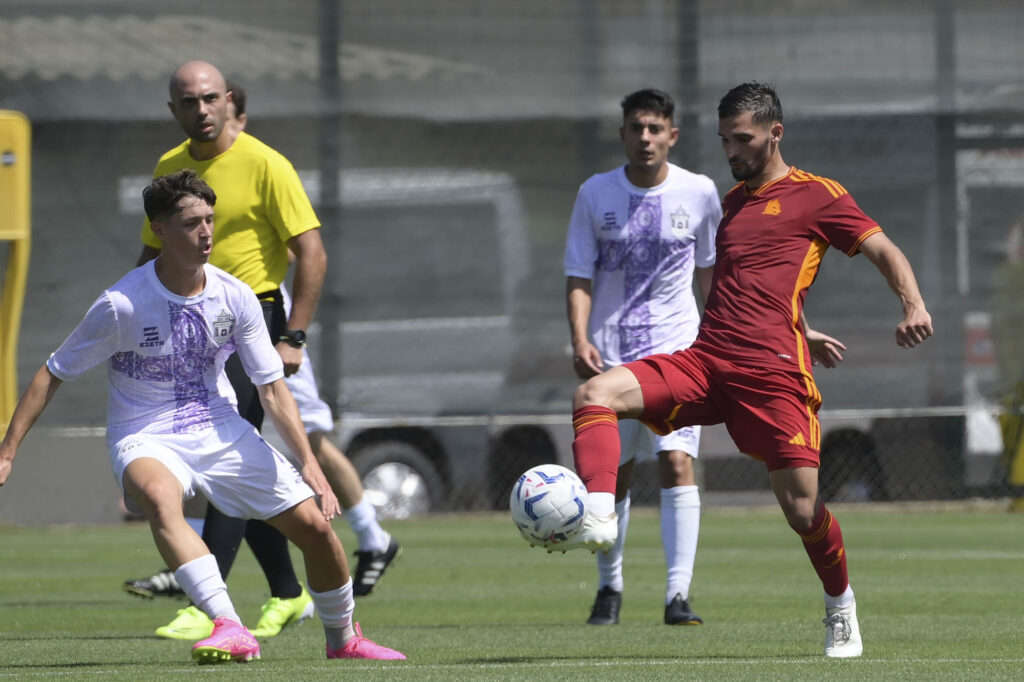 Aouar AS Roma Training Session