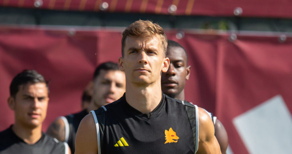 Llorente AS Roma Training Session