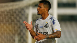 Marcos Leonardo Santos v Botafogo - Brasileirao 2023