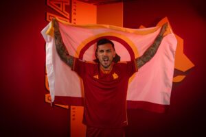 paredes As Roma Unveil New Signing Leandro Paredes