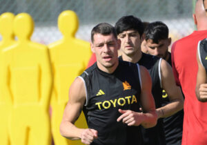 Belotti Azmoun AS Roma Training Session